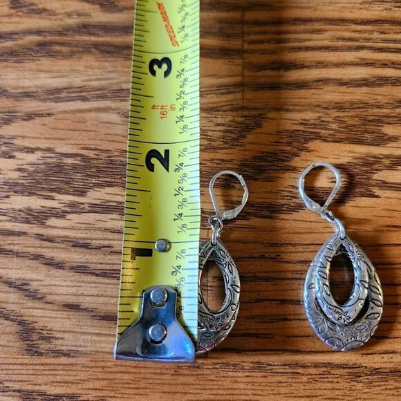 PREMIER DESIGNS Silver Etched Layered Dangle Earrings - Picture 4 of 6
